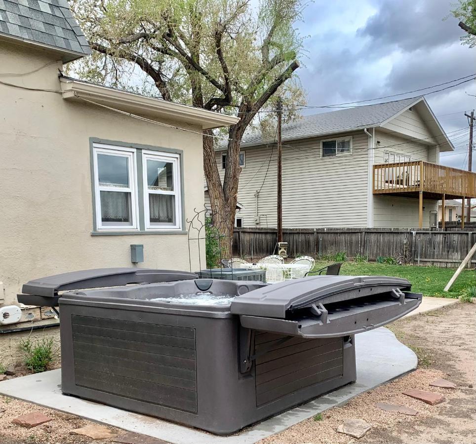 Garden City House With Hot Tub Colorado Springs Eksteriør billede